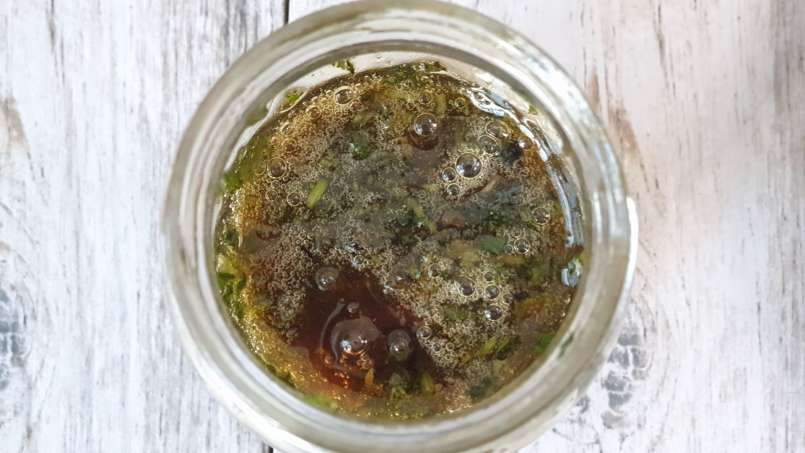 Brandnetelsiroop met honing, foto 3