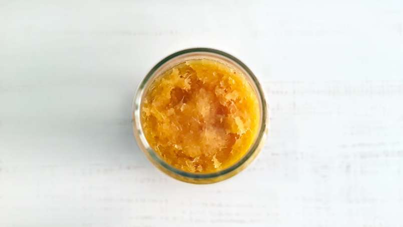 Gembersap met honing, citroen, groene thee, kurkuma, kaneel en munt, foto 9