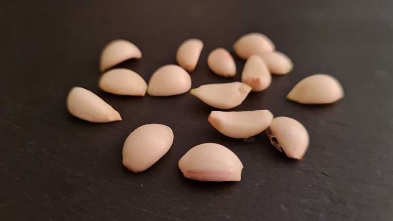 Hele knoflook in de ochtend op een lege maag, foto 3