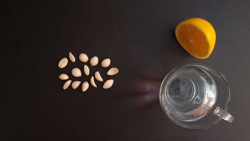 Hele knoflook in de ochtend op een lege maag, foto 4