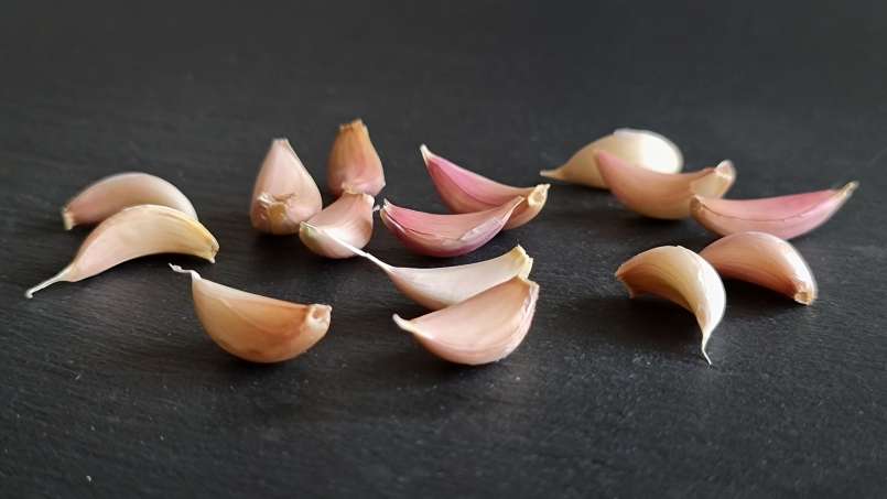 Hele knoflook in de ochtend op een lege maag, foto 11