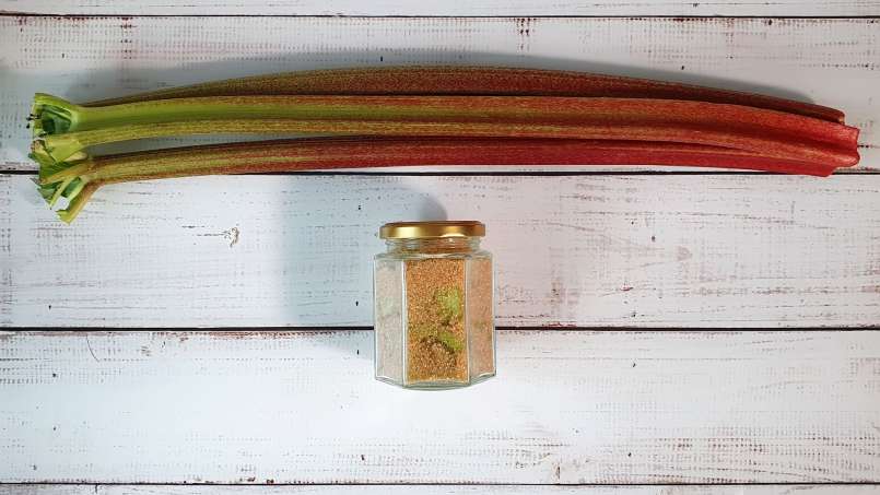 Rabarbersiroop met gemacereerde suiker, foto 3