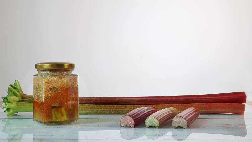 Rabarbersiroop met gemacereerde suiker, foto 5