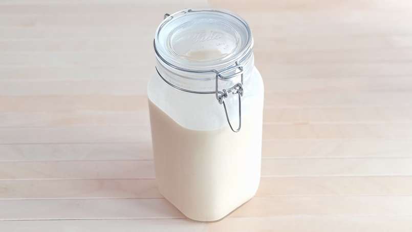 Apilarnil met honing 50%-50%, in een pot, voor de vriezer, foto 1